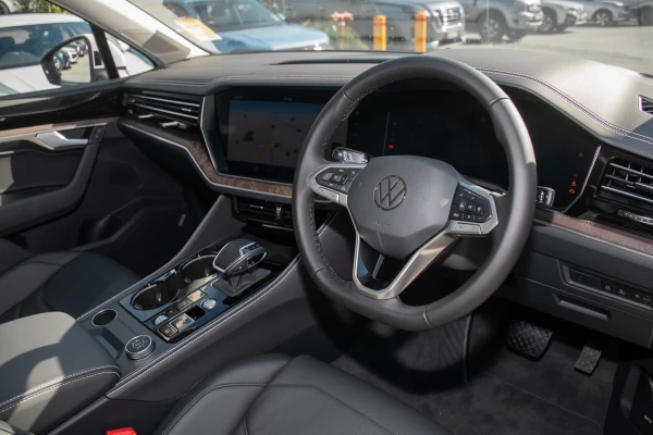 2025 MY26 Volkswagen Touareg RC 170TDI SUV Image 6