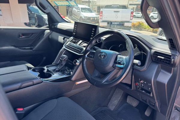 2022 Toyota LandCruiser FJA300R GXL SUV Image 5