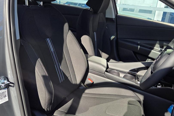 2026 Hyundai i30 CN7.V4  Sedan Image 5