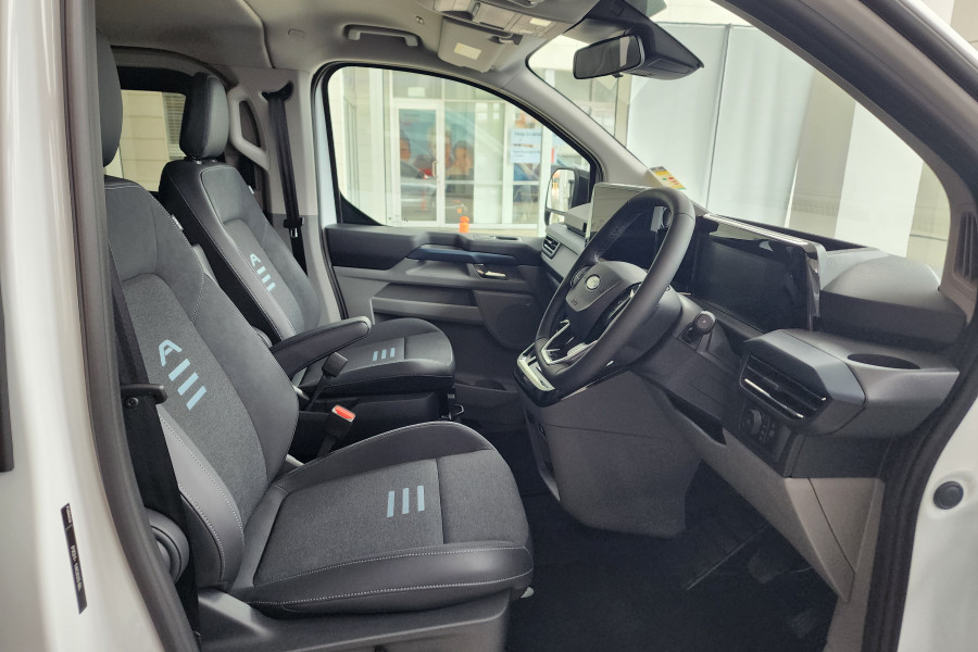 2024 MY24.5 Ford Tourneo AV Active People Mover Image 13