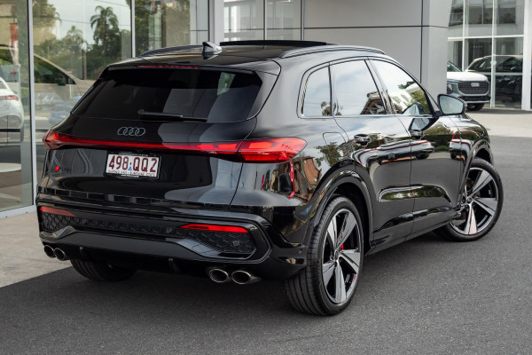2026 Audi SQ5  SUV image 2