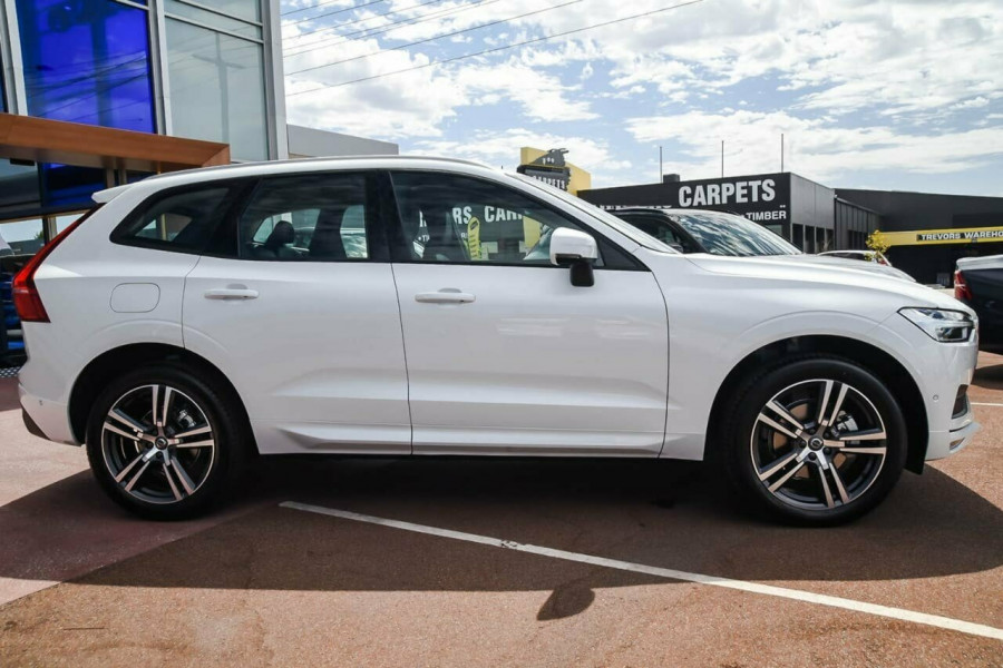 2019 MY20 Volvo XC60 UZ D4 Momentum Suv Image 5