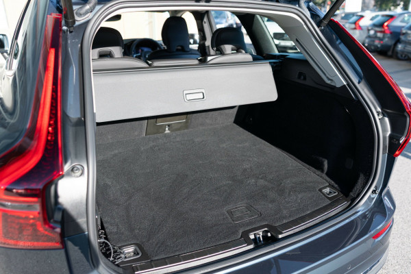2025 MY26 Volvo XC60 UZ Plus B5 Bright SUV Image 18