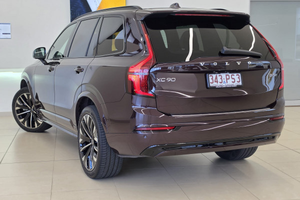 2025 MY26 Volvo XC90 L Series Ultra B5 Dark SUV Image 3