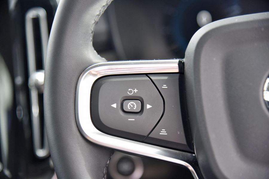 2024 MY25 Volvo XC40 XZ Plus B4 SUV Image 14