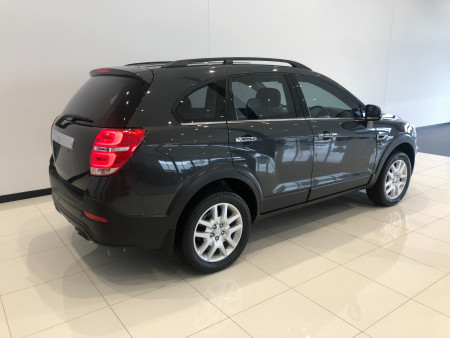 2016 Holden Captiva CG Active 2wd wagon Image 4