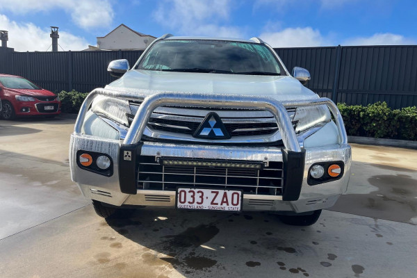2019 Mitsubishi Pajero Sport QE GLS SUV Image 2