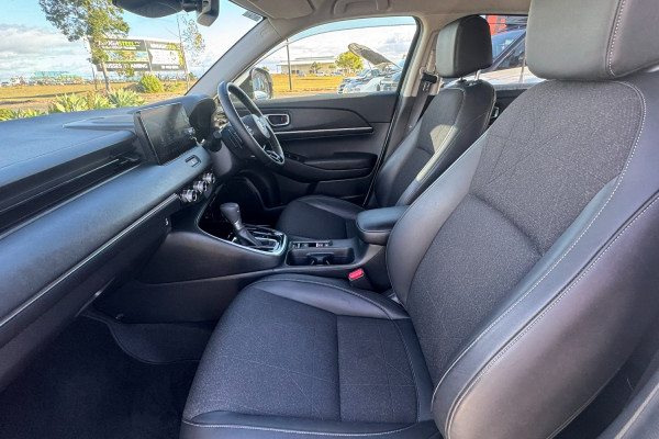2023 MY22 Honda HR-V  e:HEV L SUV Image 14
