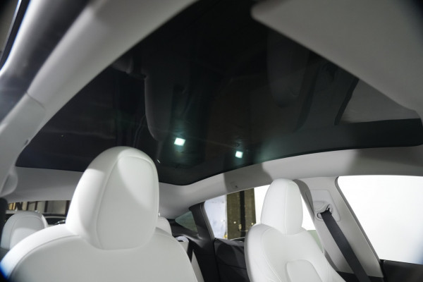 2024 Tesla Model Y  Long Range SUV Image 17