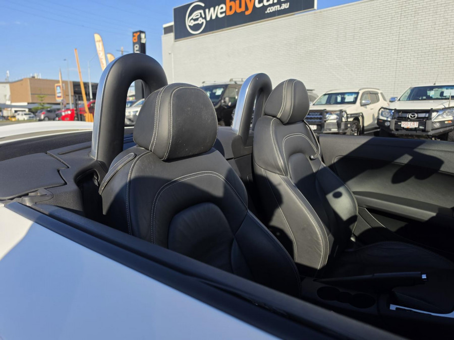 2009 Audi TTS 8J  Convertible Image 16
