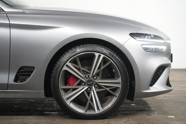 2025 Genesis G70 3.3t Sport Lux Sedan Image 5