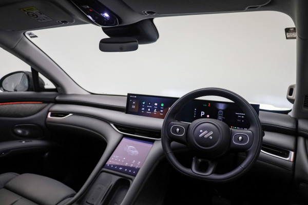 2026 MG IM6 Performance Sedan Image 2