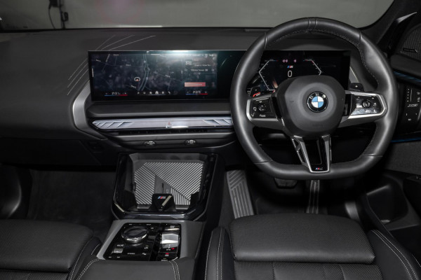 2025 BMW X3 G45 40d xDrive SUV image 7