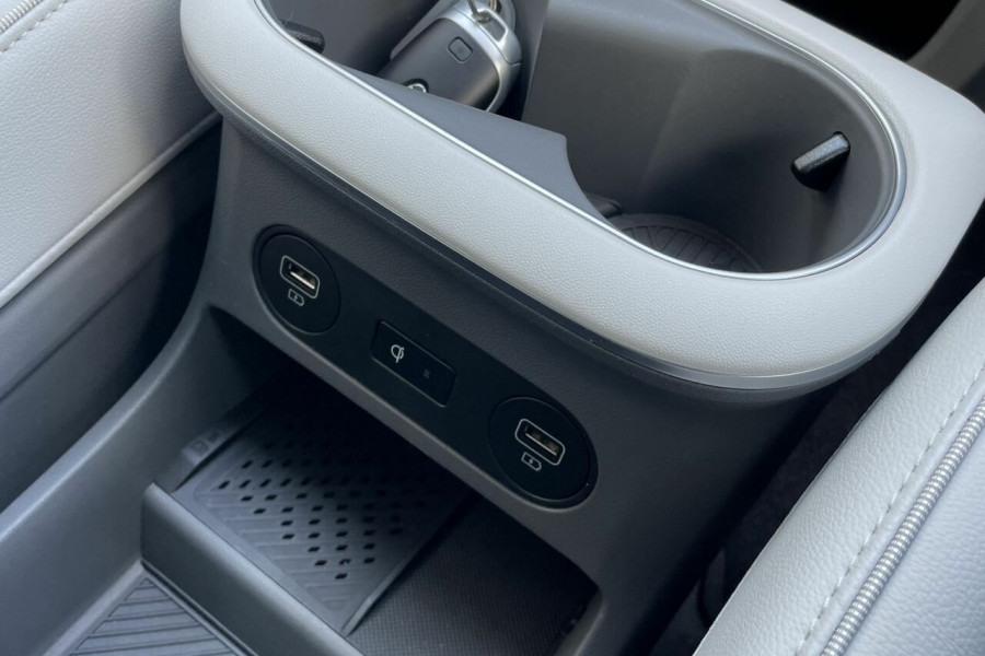 2024 Hyundai IONIQ 5 NE.V4 Dynamiq SUV Image 13