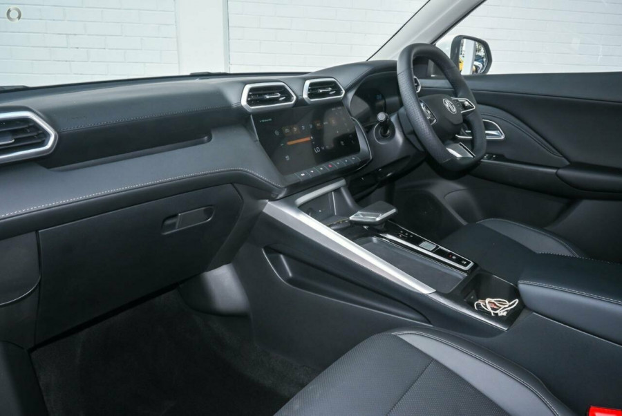 2025 MG ZS ZS32 Essence Turbo SUV Image 7