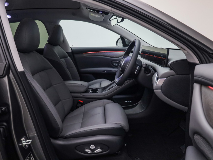 2026 MG IM6 Performance Sedan Image 13