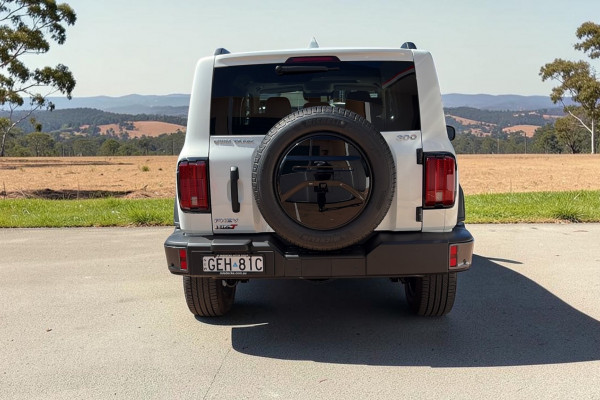 2026 GWM Tank 300 P01 Ultra Hi4-T PHEV SUV Image 6