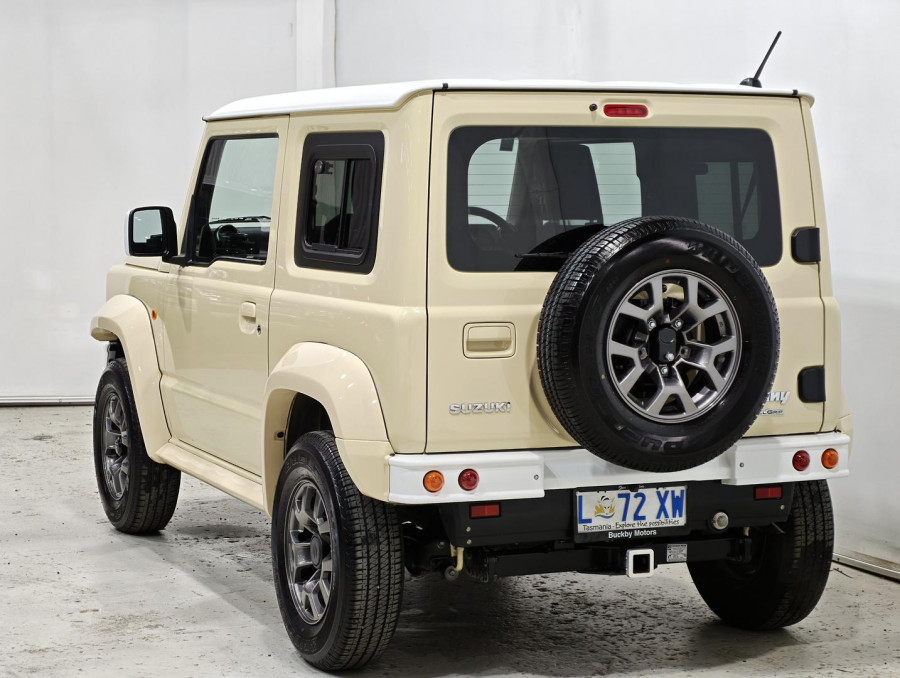 2022 Suzuki Jimny GJ GLX SUV Image 4
