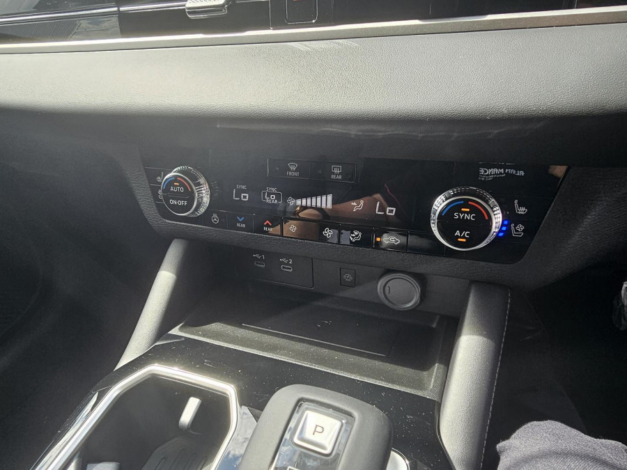 2025 Mitsubishi Outlander ZM Exceed SUV Image 25