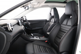 2025 MG HS PHEV Essence SUV