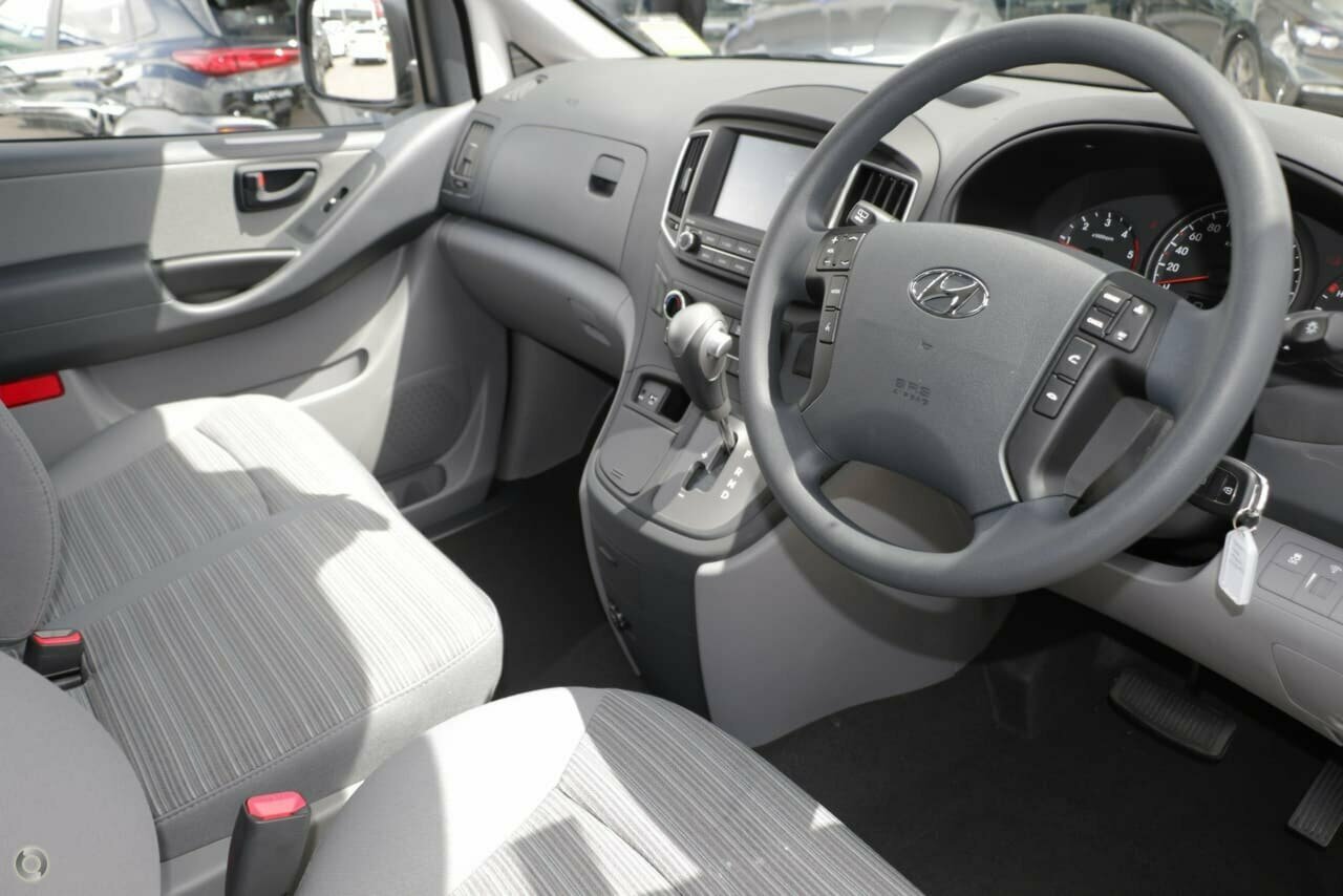 2021 Hyundai iLoad TQ4 Van Van Image 6