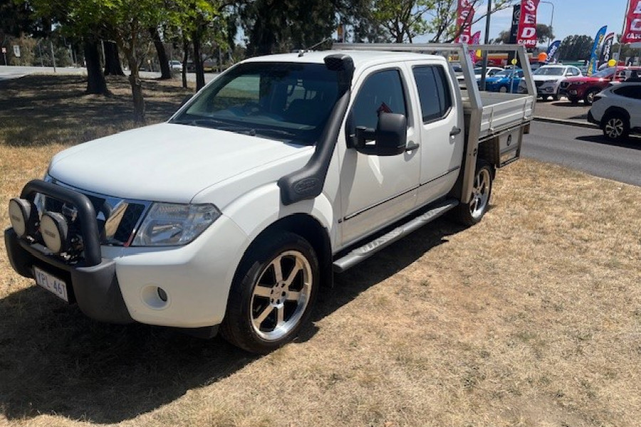 2013 Nissan Navara D40 Series 5 ST-X 550 4x4 D/C Pickup Ute Image 6