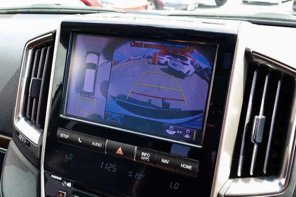 2020 Toyota LandCruiser VDJ200R VX SUV Image 15