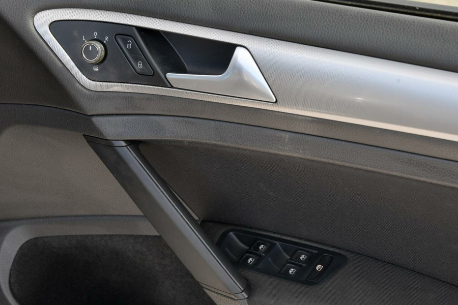 2018 Volkswagen Golf 7.5 110TSI Hatch Image 17