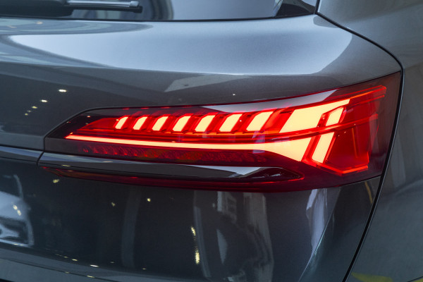 2026 MY25 Audi SQ7 4M TFSI SUV image 17