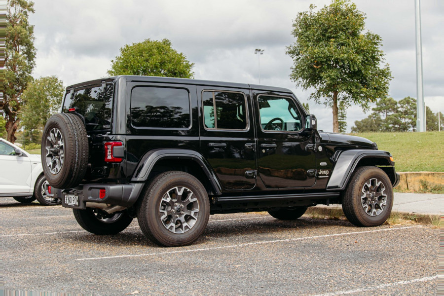 2023 MY24 Jeep Wrangler JL Unlimited Overland SUV Image 7