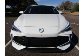 2024 MY24.5 MG MG3 ZP22 Essence Hybrid+ Hatch