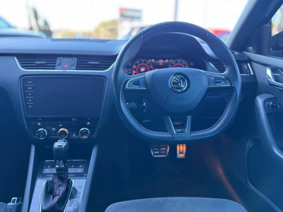 2019 Skoda Octavia NE RS 245 Wagon Image 11