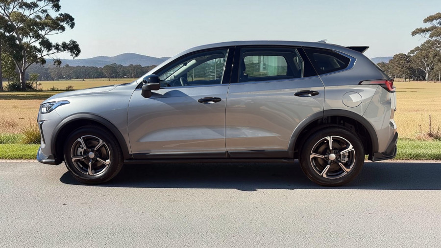 2026 GWM Haval Jolion A02 Premium Hybrid SUV Image 4