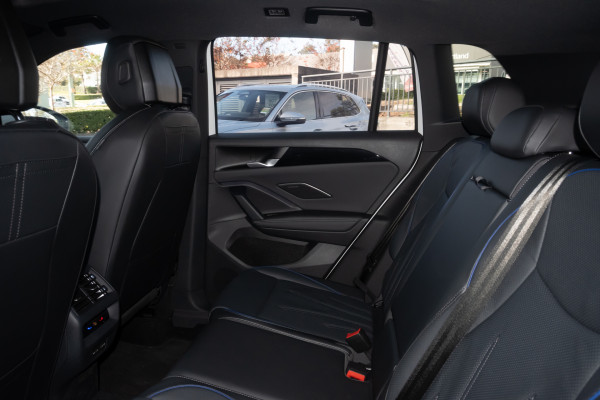 2025 Volkswagen Tiguan CT 195TSI R-Line SUV Image 8