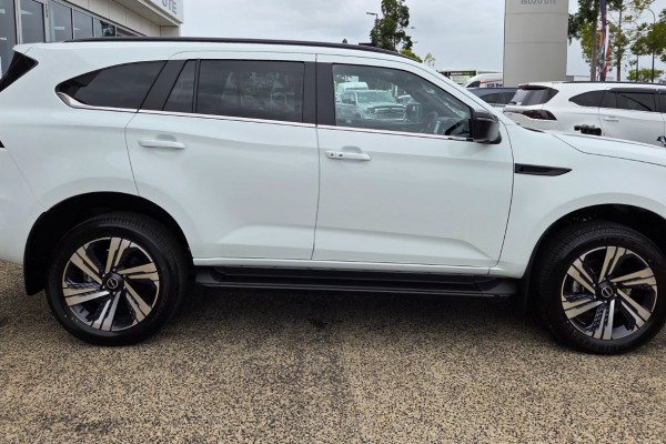 2025 Isuzu MU-X LS-T SUV