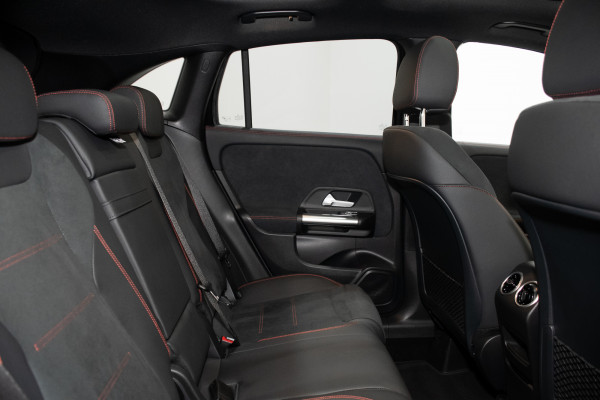 2025 Mercedes-Benz GLA-Class GLA250 SUV Image 3