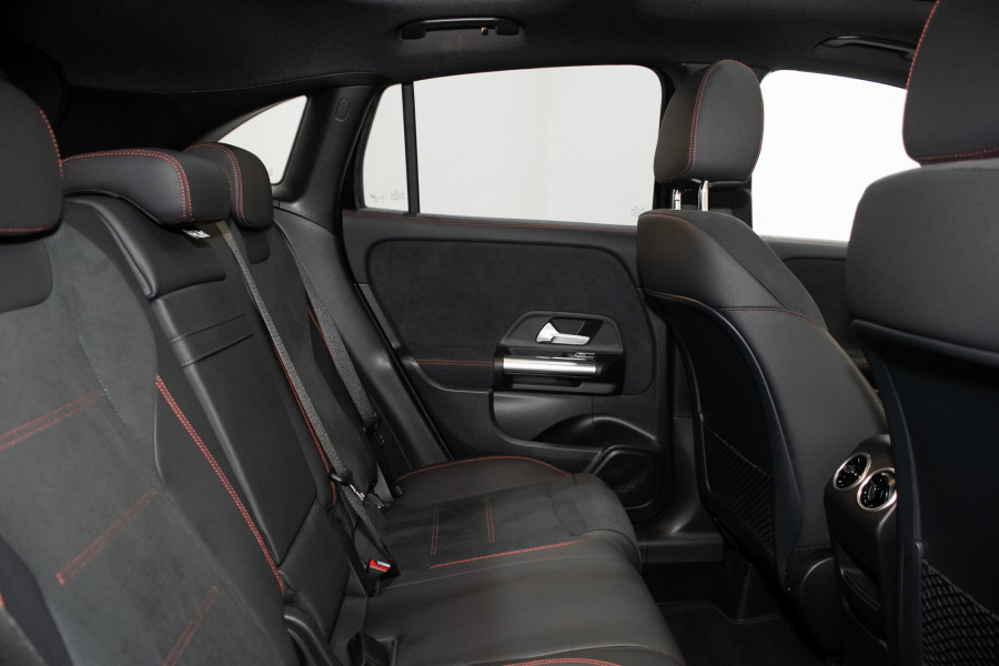 2025 Mercedes-Benz GLA-Class GLA250 SUV Image 3