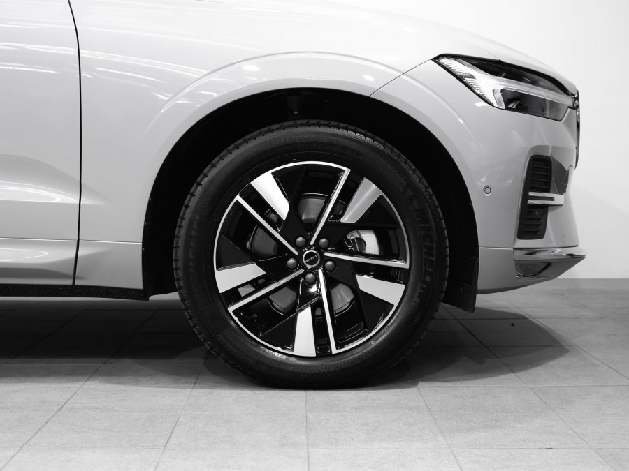 2026 Volvo XC60 UZ B5 Plus 2L Petrol AWD SUV Image 4