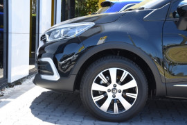 2018 Renault Captur J87 Zen Hatch Image 5