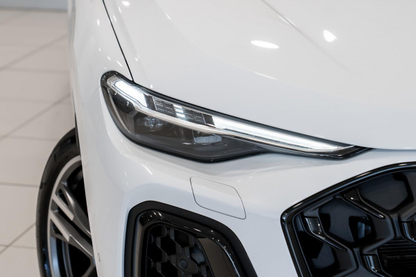 2026 Audi Q5 e-hybrid 270kW SUV image 23