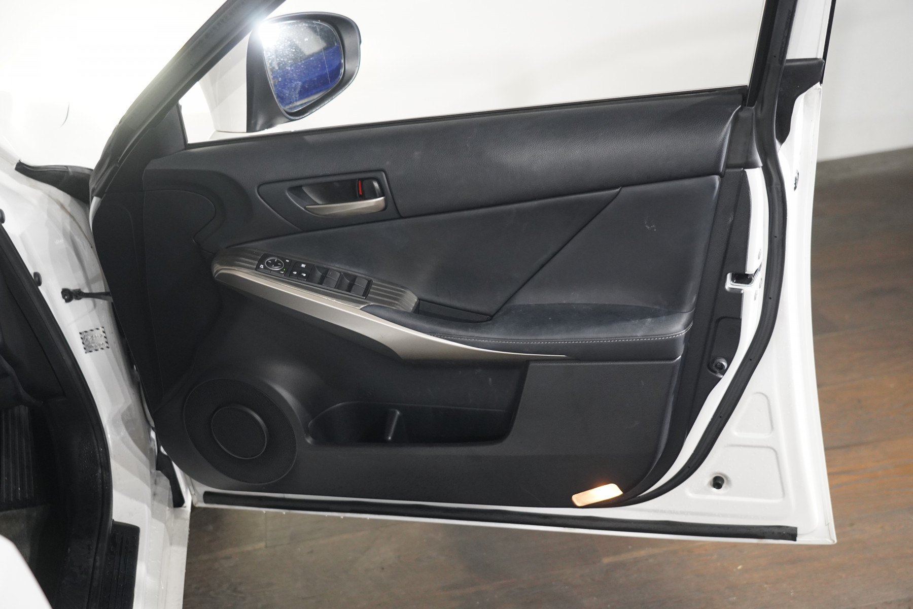 2019 Lexus Is300 Luxury Sedan Image 30