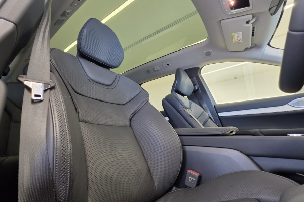 2026 Volvo EX90  Ultra Twin Motor Performance SUV Image 9