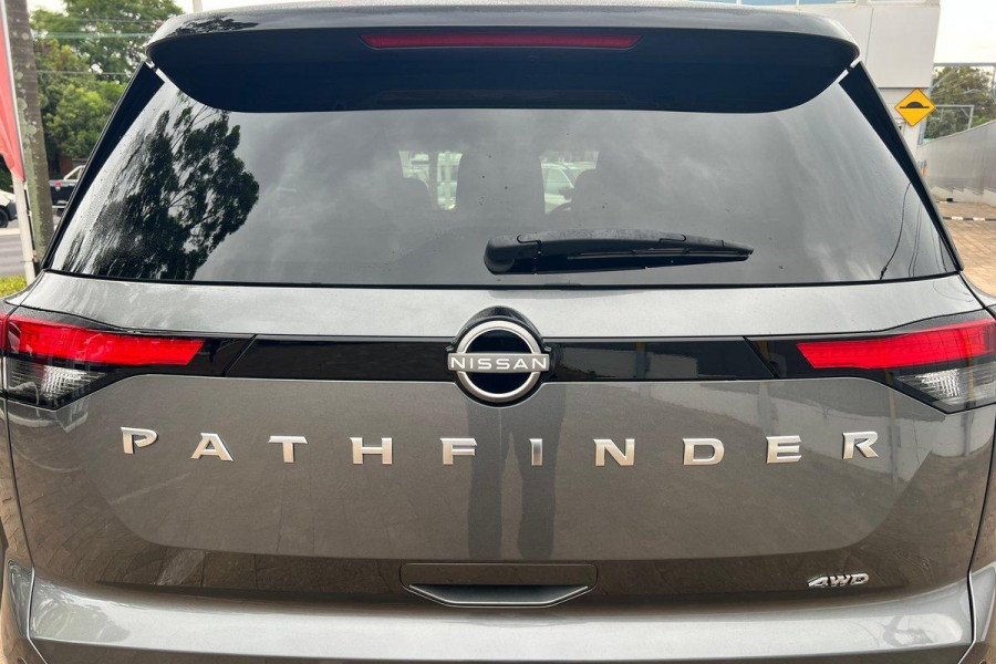 2024 Nissan Pathfinder R53 Ti SUV Image 10
