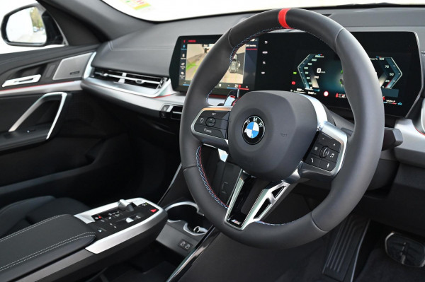 2025 BMW X2 U10 M35i xDrive SUV image 6