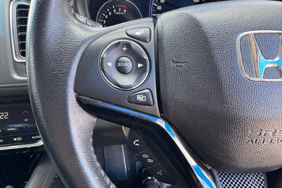 2015 Honda HR-V VTi-L SUV Image 11