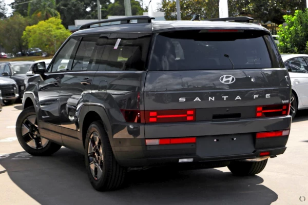 2026 Hyundai Santa Fe MX5.V2 Hybrid SUV Image 4