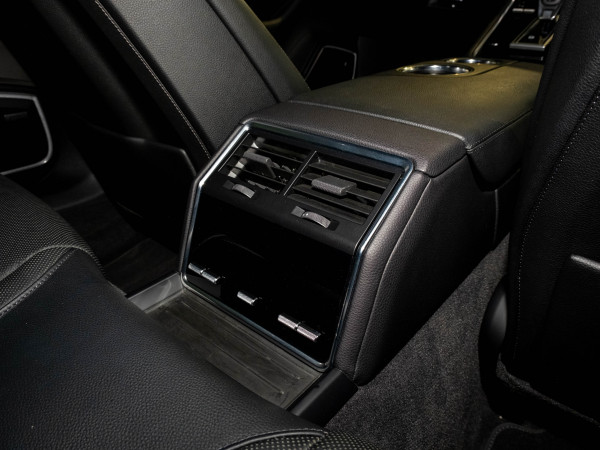 2021 MY22 Porsche Panamera 971 Sedan image 29