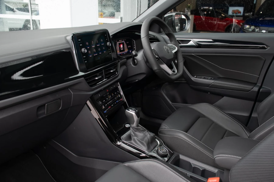2025 MY26 Volkswagen T-Roc D11 140TSI R-Line SUV Image 8