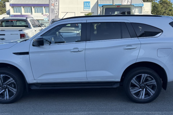 2025 MY25.5 Isuzu MU-X RJ LS-T SUV Image 6