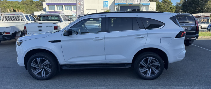 2025 MY25.5 Isuzu MU-X RJ LS-T SUV Image 6